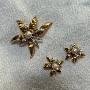 Joan Rivers Gold and Silver Floral Brooch